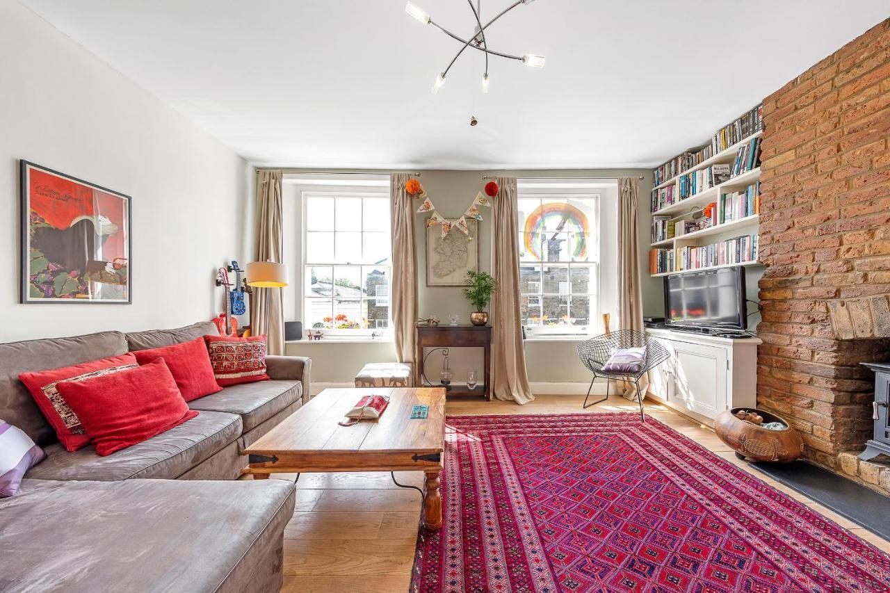 Appartamento Veeve - Cosy In The Heart Of Angel Londra Esterno foto