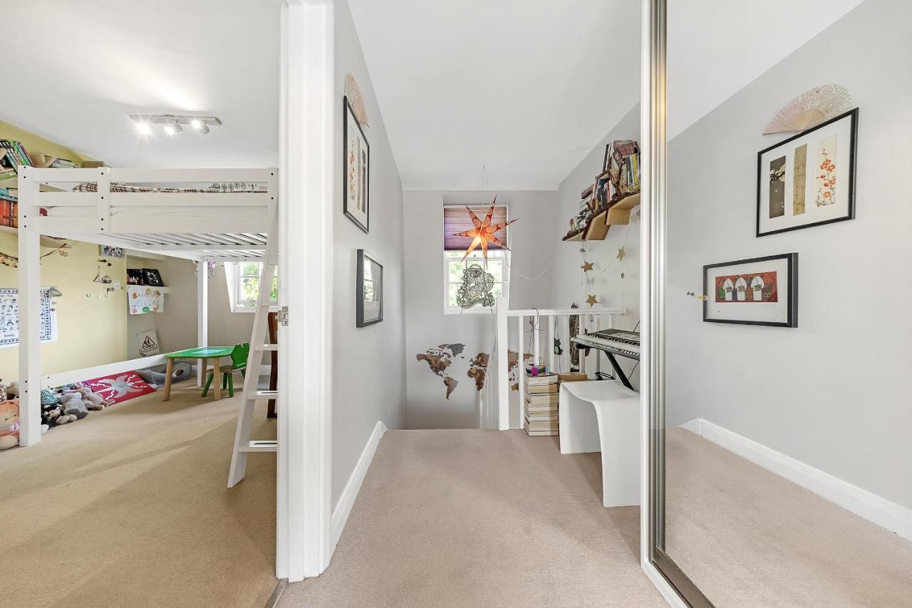 Appartamento Veeve - Cosy In The Heart Of Angel Londra Esterno foto