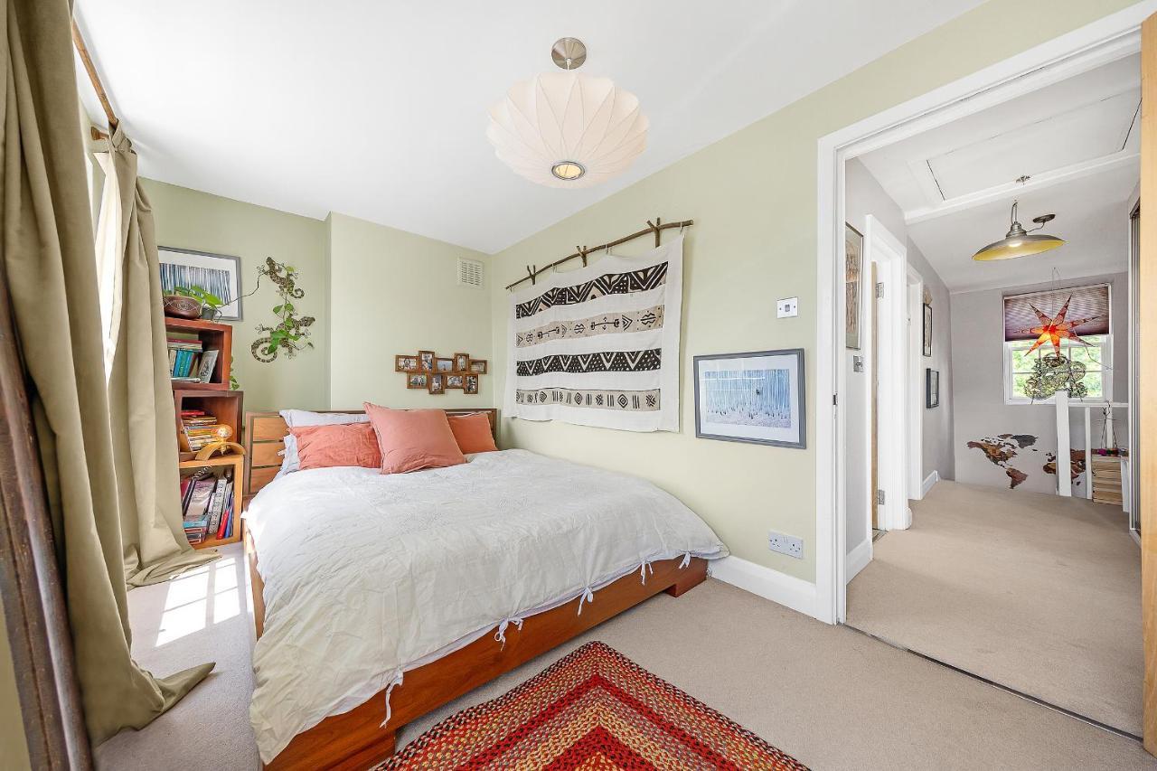Appartamento Veeve - Cosy In The Heart Of Angel Londra Esterno foto